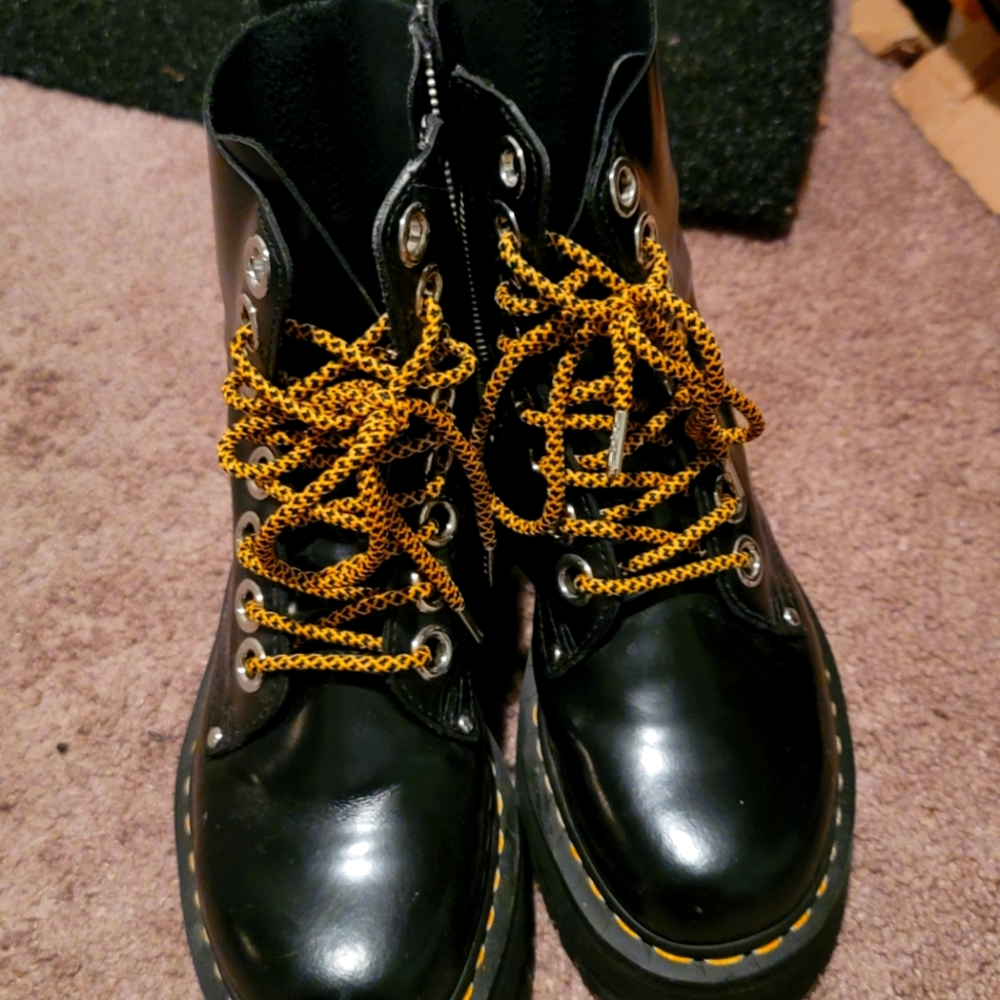Dr Marten's Jadon Max boots in US size 6